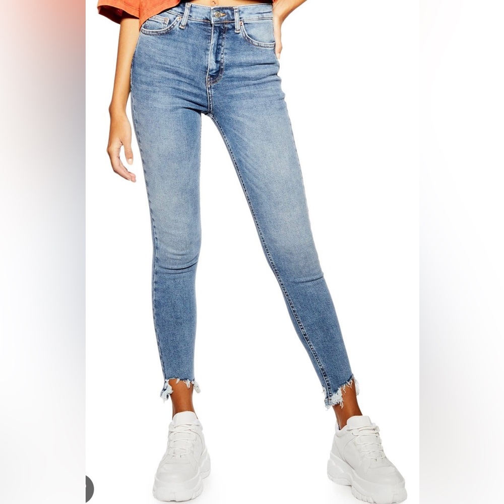 NWT  Topshop Jamie Skinny Jeans High Rise Stretch Denim Chewed Hems SIZE 26